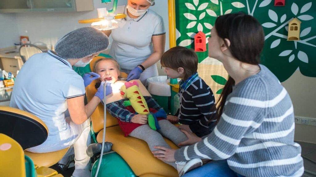 How to Find the Right Pediatric Dentist 2